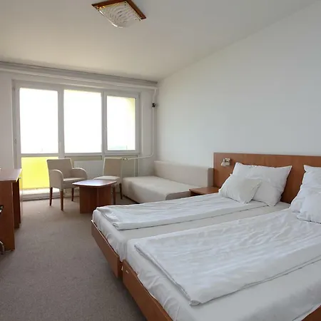 Aranypart Hotel Шиофок Экстерьер фото